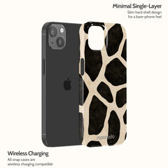 Noir Giraffe - iPhone 13 Case